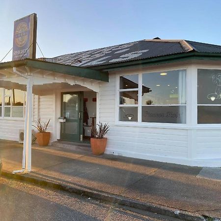 Hokitika Pioneer Hotel Ngoại thất bức ảnh